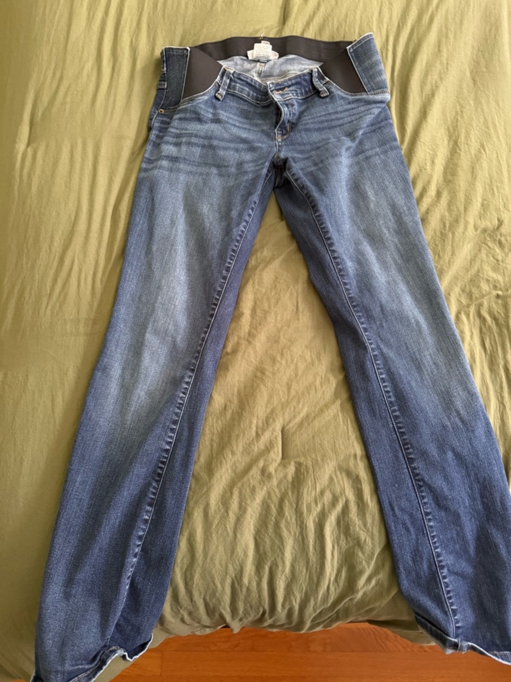 Women’s Stretch Maternity Boot cut Jeans - Blue 6R/28 inseam